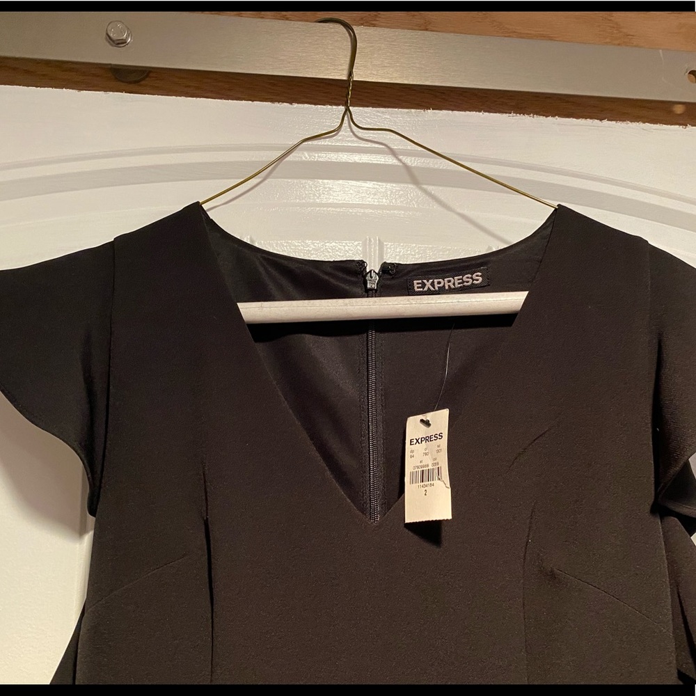 Black Ruffled Express Dress - Picture 4 of 10